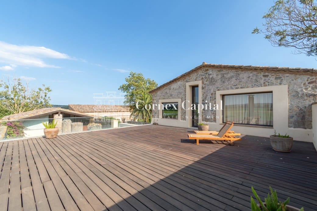 6 bedroom Villa for rent in Pals with pool garage - € 9,950 (Ref: 7703991)