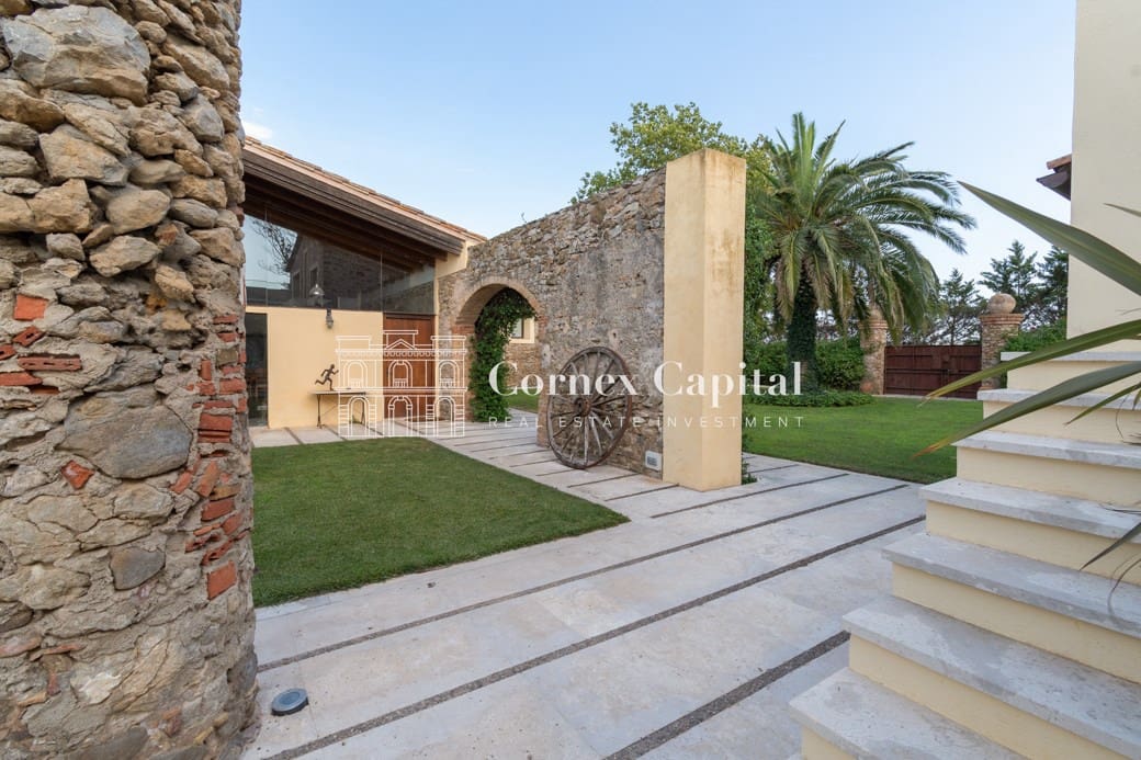 6 bedroom Villa for rent in Pals with pool garage - € 9,950 (Ref: 7703991)