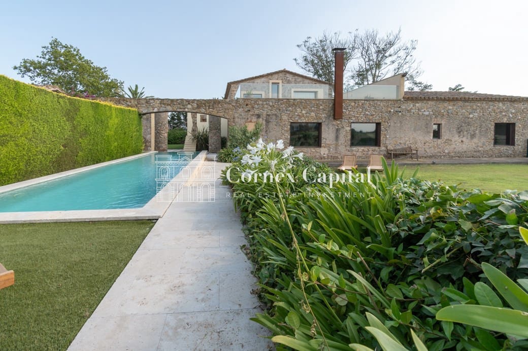 6 bedroom Villa for rent in Pals with pool garage - € 9,950 (Ref: 7703991)