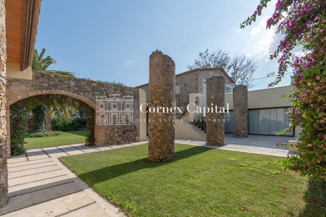 6 bedroom Villa for rent in Pals with pool garage - € 9,950 (Ref: 7703991)