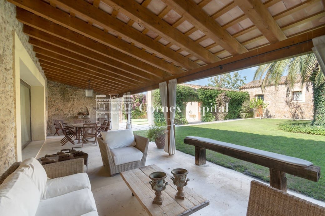 6 bedroom Villa for rent in Pals with pool garage - € 9,950 (Ref: 7703991)