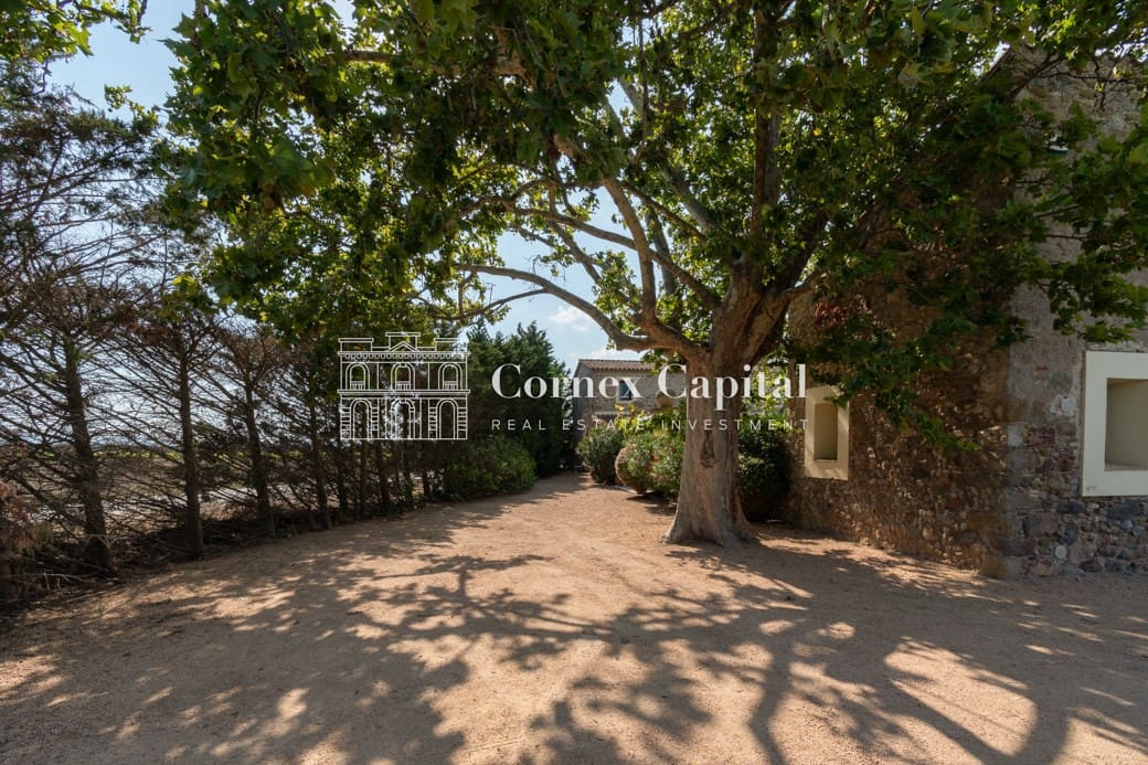 6 bedroom Villa for rent in Pals with pool garage - € 9,950 (Ref: 7703991)