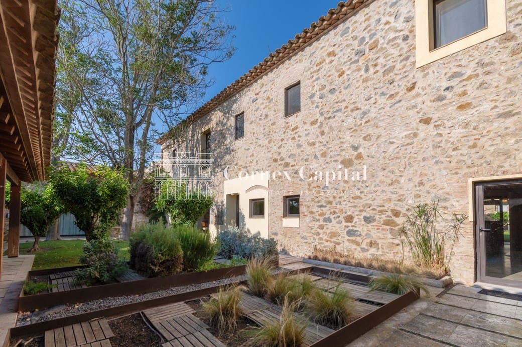 6 bedroom Villa for rent in Pals with pool garage - € 9,950 (Ref: 7703991)