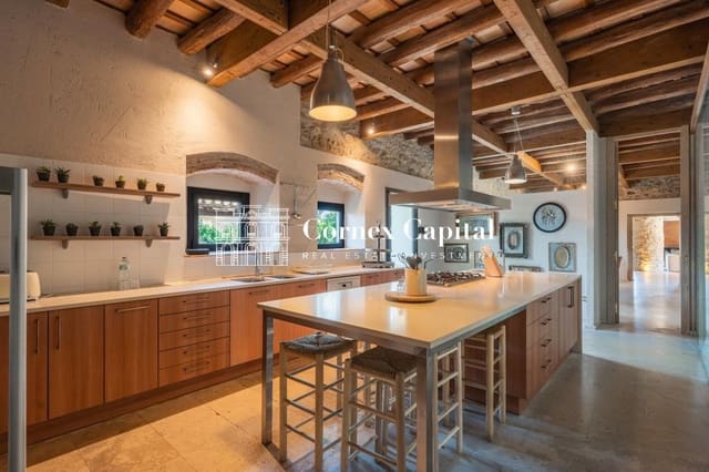 6 quarto Moradia para arrendar em Pals com piscina garagem - 9 950 € (Ref: 7703991)