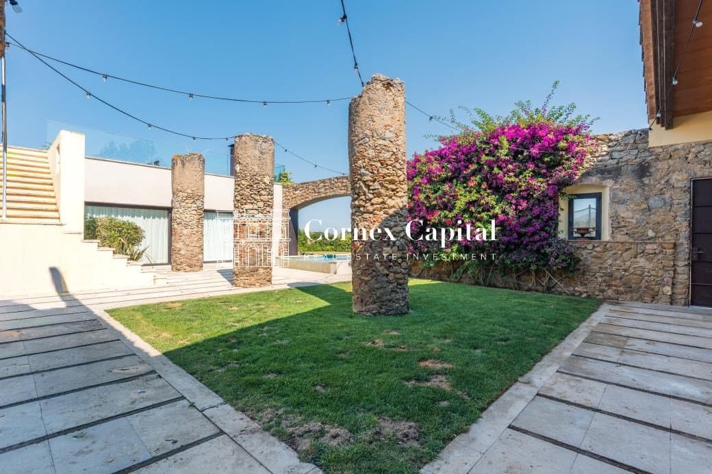 6 Zimmer Villa zu vermieten in Pals mit Pool Garage - 9.950 € (Ref: 7703991)