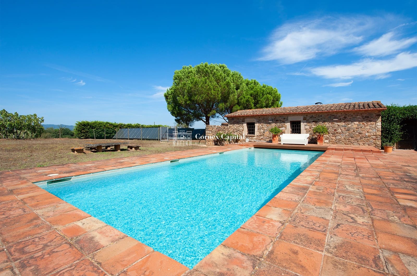 5 soveværelse Finca/Landehus til salg i La Bisbal d'Emporda med swimmingpool garage - € 3.200.000 (Ref: 7801318)