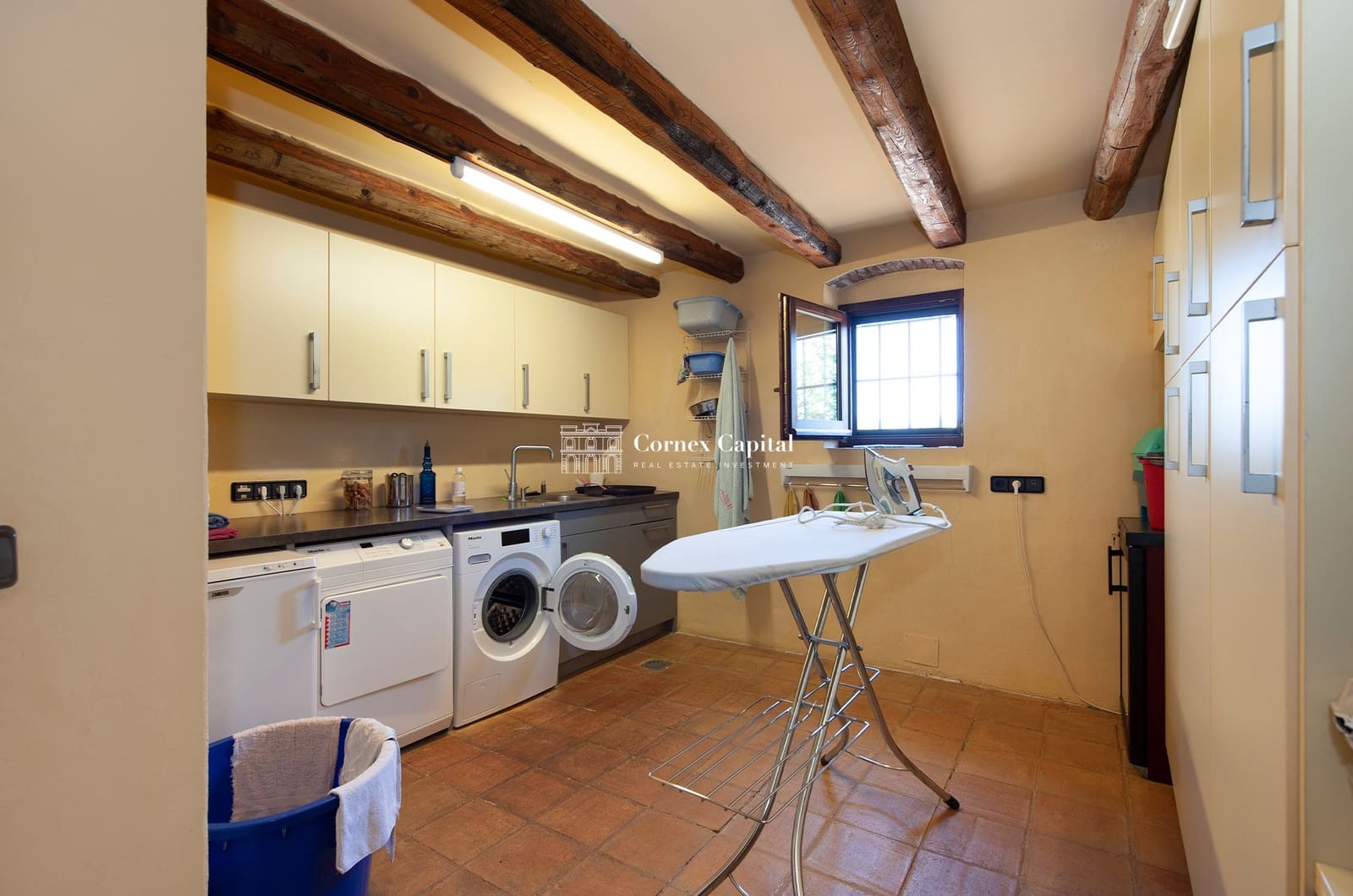 5 soveværelse Finca/Landehus til salg i La Bisbal d'Emporda med swimmingpool garage - € 3.200.000 (Ref: 7801318)