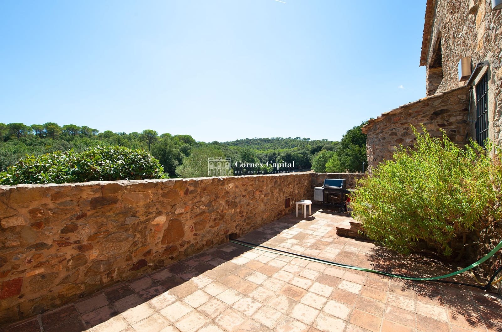 5 soveværelse Finca/Landehus til salg i La Bisbal d'Emporda med swimmingpool garage - € 3.200.000 (Ref: 7801318)