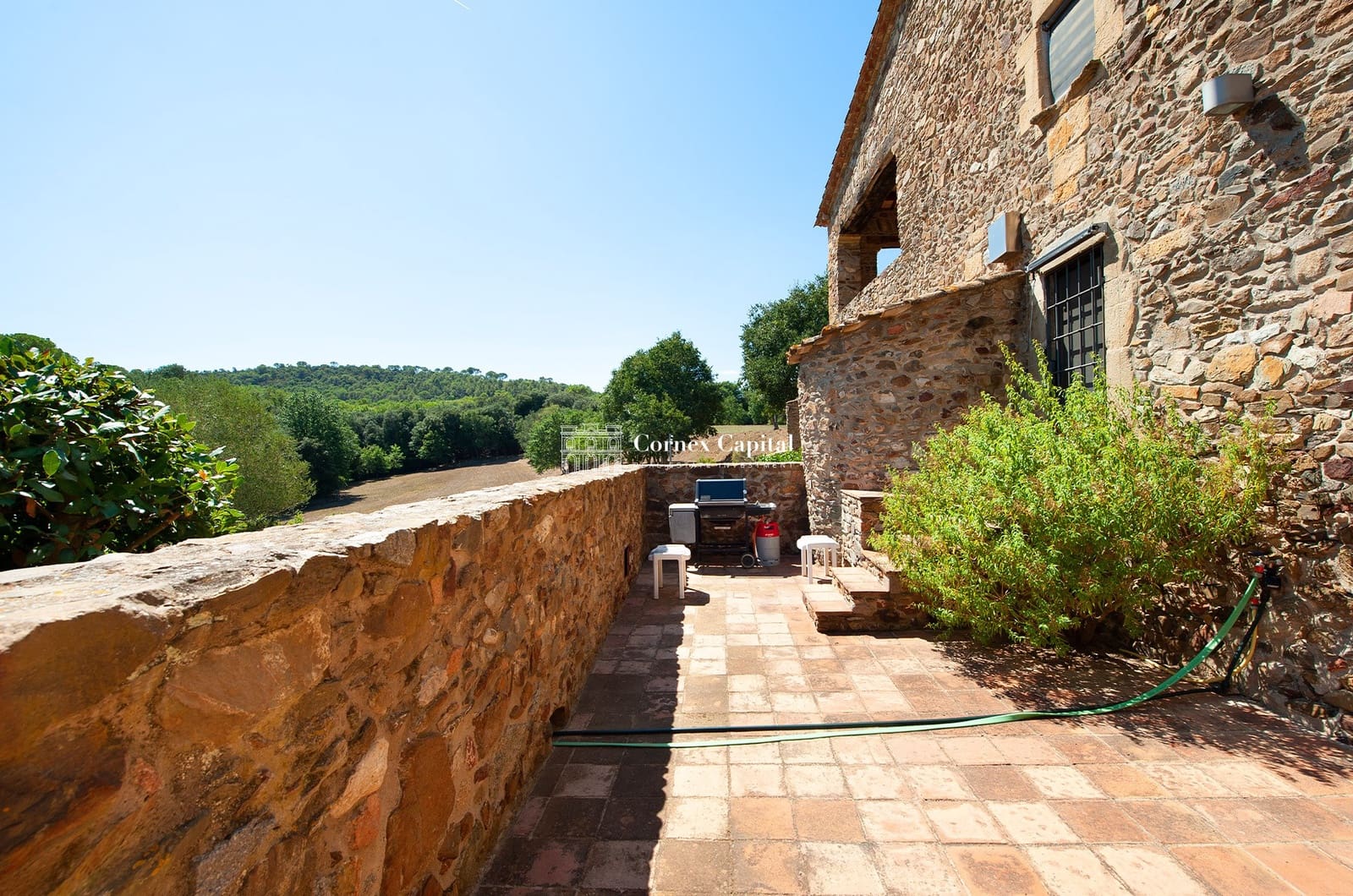 5 soveværelse Finca/Landehus til salg i La Bisbal d'Emporda med swimmingpool garage - € 3.200.000 (Ref: 7801318)