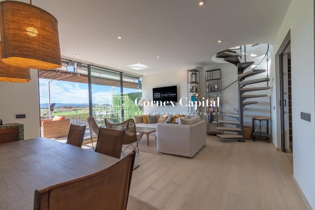 3 soverom Leilighet til salgs i Gualta med svømmebasseng garasje - € 900 000 (Ref: 7890236)