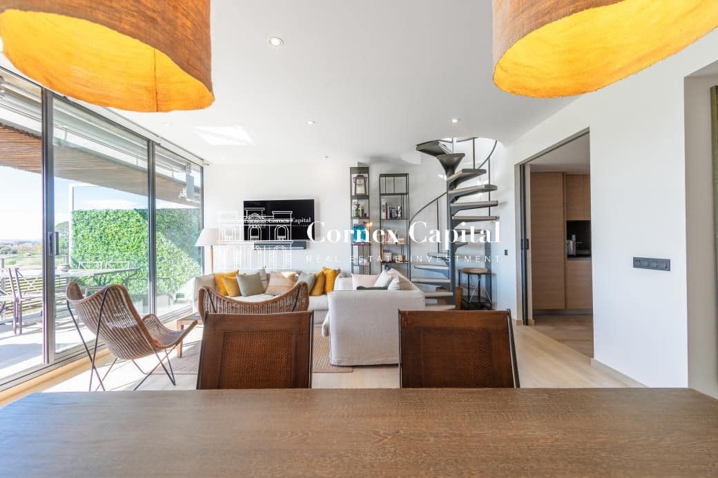 3 soverom Leilighet til salgs i Gualta med svømmebasseng garasje - € 900 000 (Ref: 7890236)