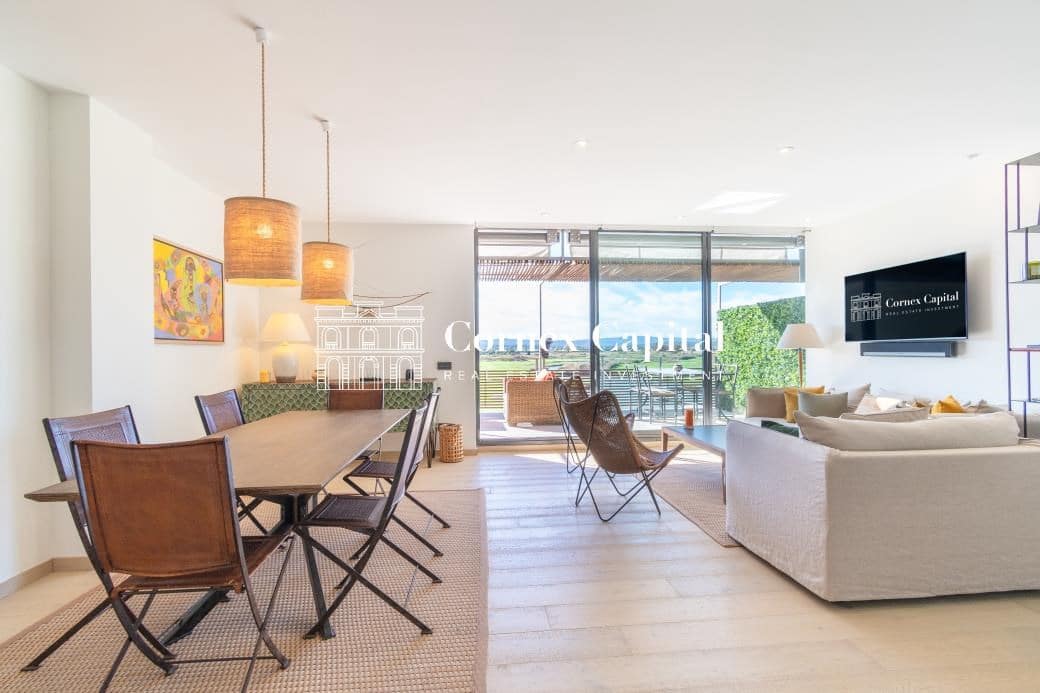 3 soverom Leilighet til salgs i Gualta med svømmebasseng garasje - € 900 000 (Ref: 7890236)