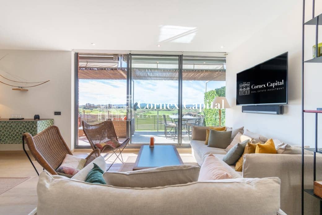 3 soverom Leilighet til salgs i Gualta med svømmebasseng garasje - € 900 000 (Ref: 7890236)