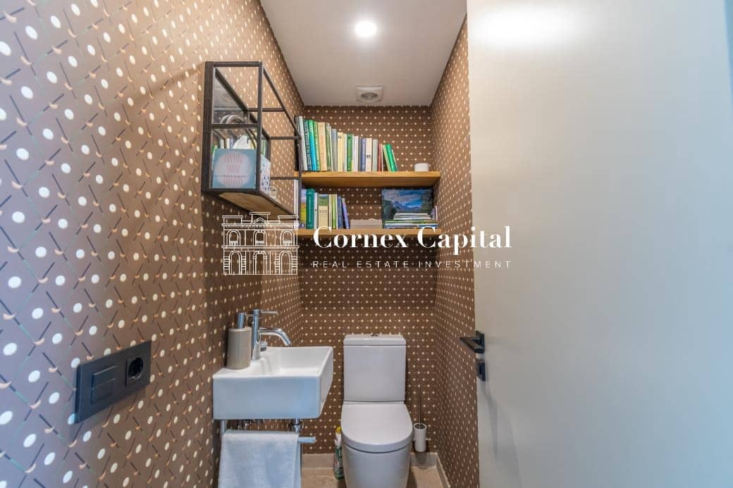 3 soverom Leilighet til salgs i Gualta med svømmebasseng garasje - € 900 000 (Ref: 7890236)