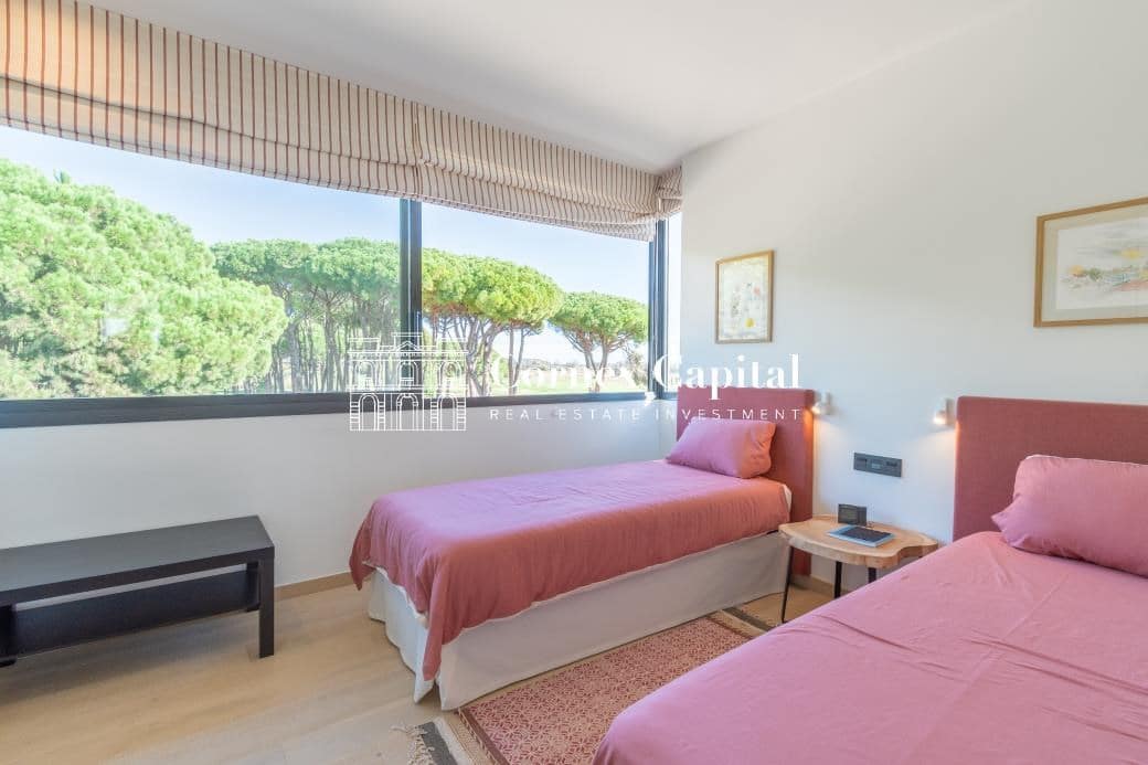 3 soverom Leilighet til salgs i Gualta med svømmebasseng garasje - € 900 000 (Ref: 7890236)