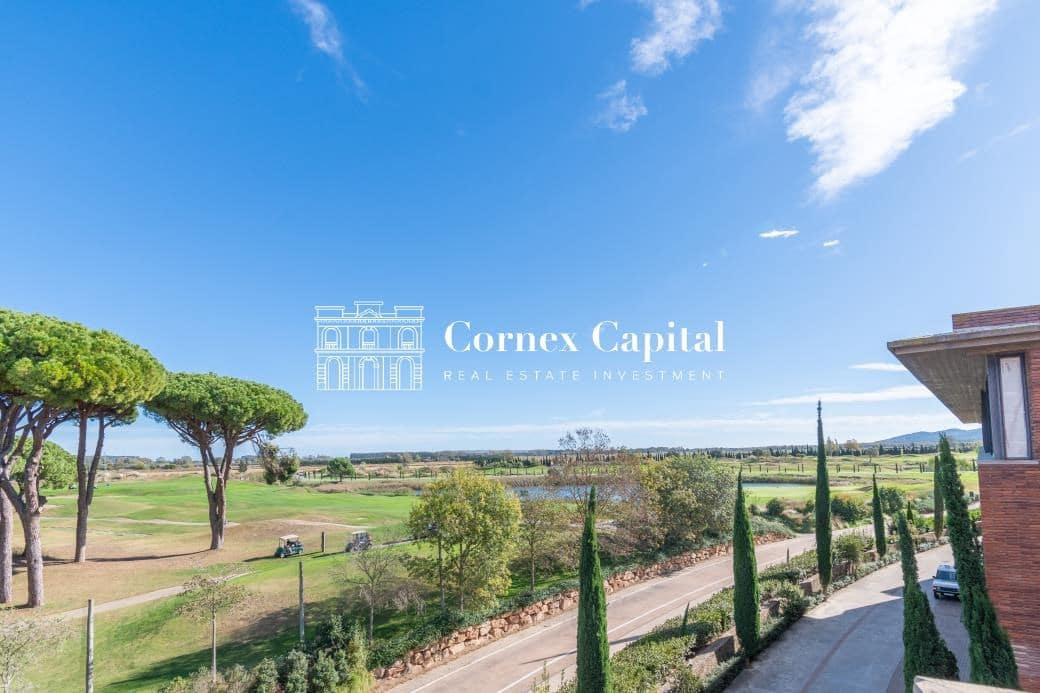 3 soverom Leilighet til salgs i Gualta med svømmebasseng garasje - € 900 000 (Ref: 7890236)