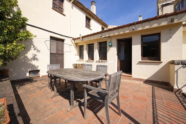 7 makuuhuone Omakotitalo myytävänä paikassa Torroella de Montgrí mukana uima-altaan - 1 260 000 € (Ref: 7895178)