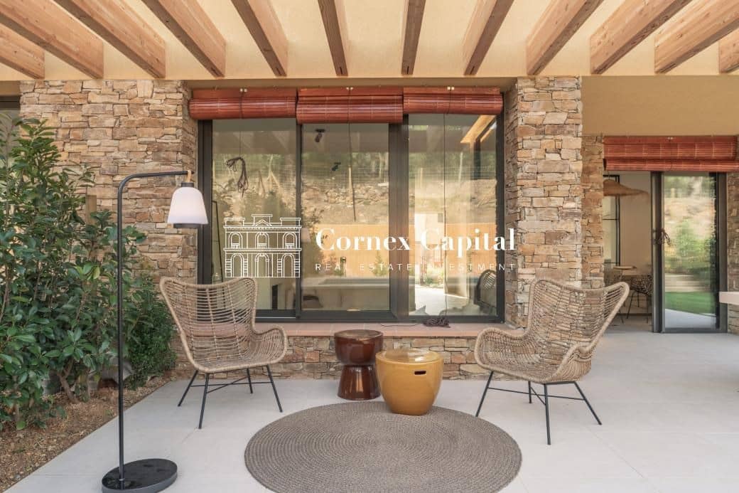 4 chambre Villa/Maison Mitoyenne à vendre à Regencos avec piscine garage - 857 000 € (Ref: 7986671)