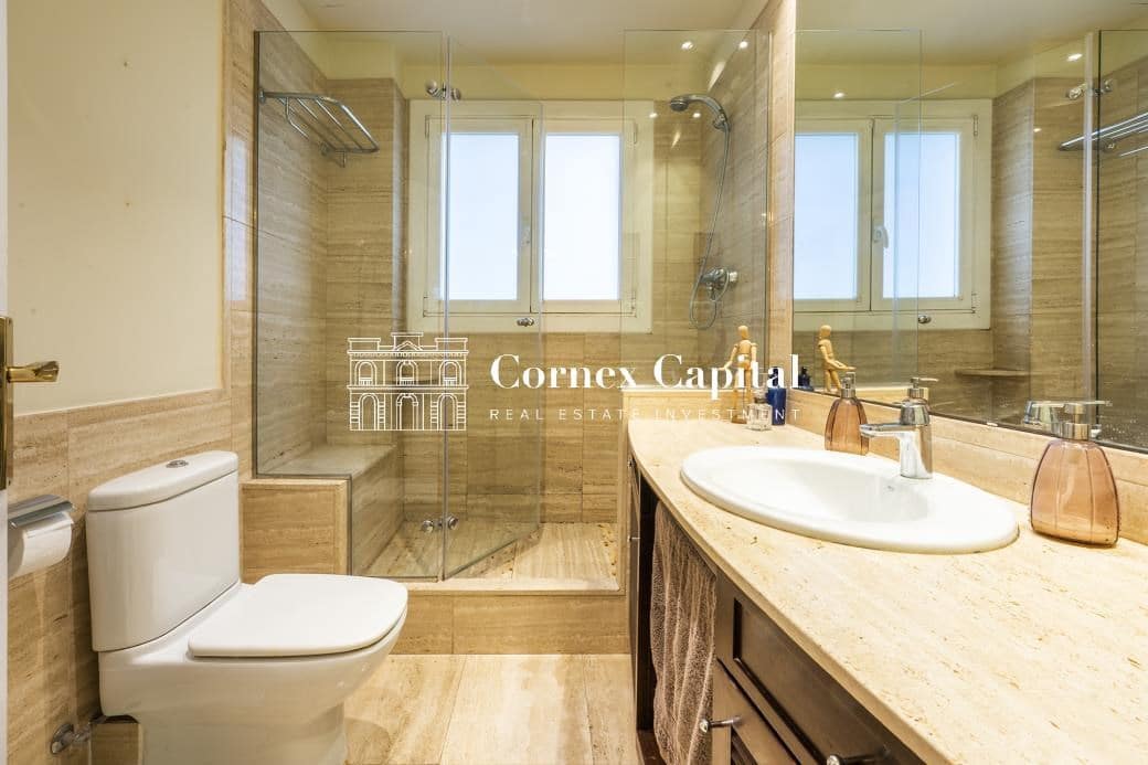 5 soveværelse Lejlighed til salg i Barcelona by med garage - € 2.300.000 (Ref: 7999850)