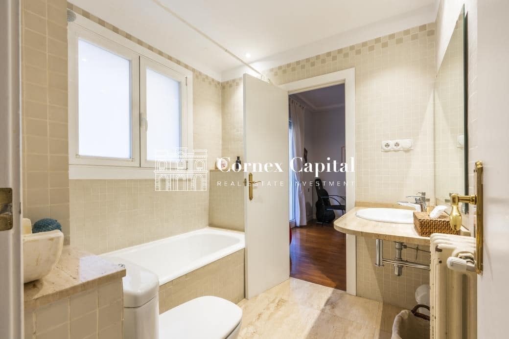 5 soveværelse Lejlighed til salg i Barcelona by med garage - € 2.300.000 (Ref: 7999850)