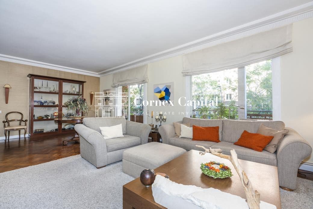 5 soveværelse Lejlighed til salg i Barcelona by med garage - € 2.300.000 (Ref: 7999850)