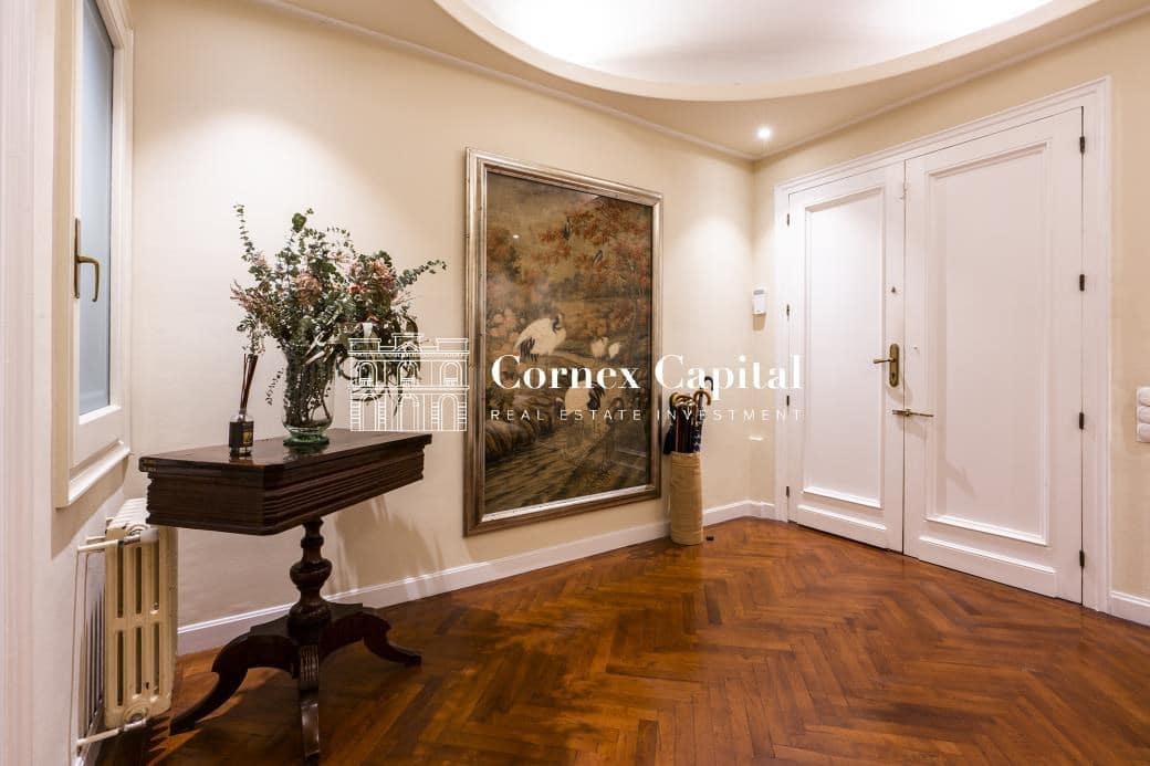 5 soveværelse Lejlighed til salg i Barcelona by med garage - € 2.300.000 (Ref: 7999850)