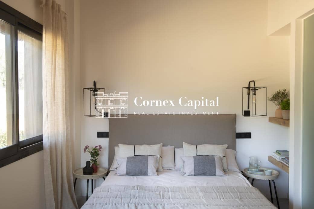 4 slaapkamer Rijtjeshuis te koop in Regencos met zwembad garage - € 806.500 (Ref: 8108588)