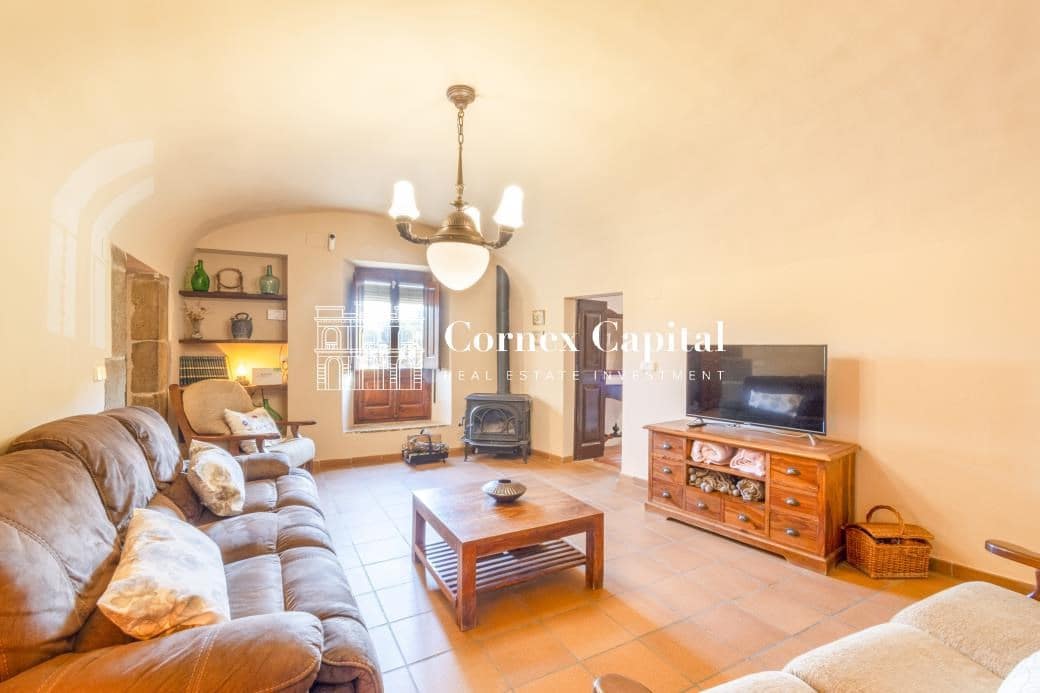 8 soveværelse Finca/Landehus til salg i Rupia med swimmingpool garage - € 1.275.000 (Ref: 8268394)