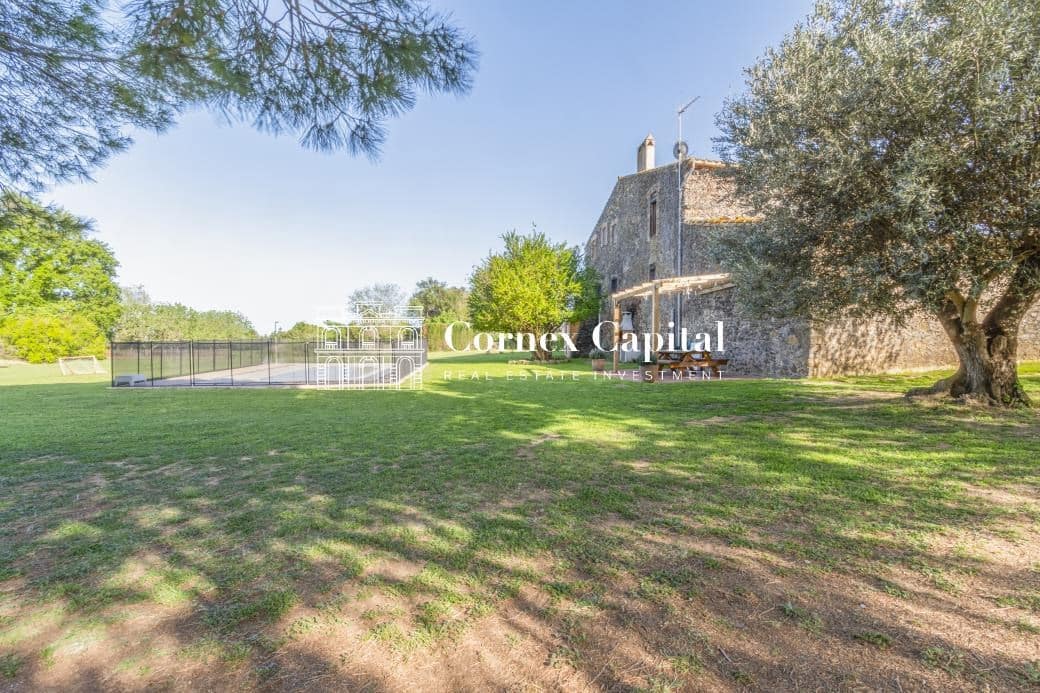 8 soveværelse Finca/Landehus til salg i Rupia med swimmingpool garage - € 1.275.000 (Ref: 8268394)