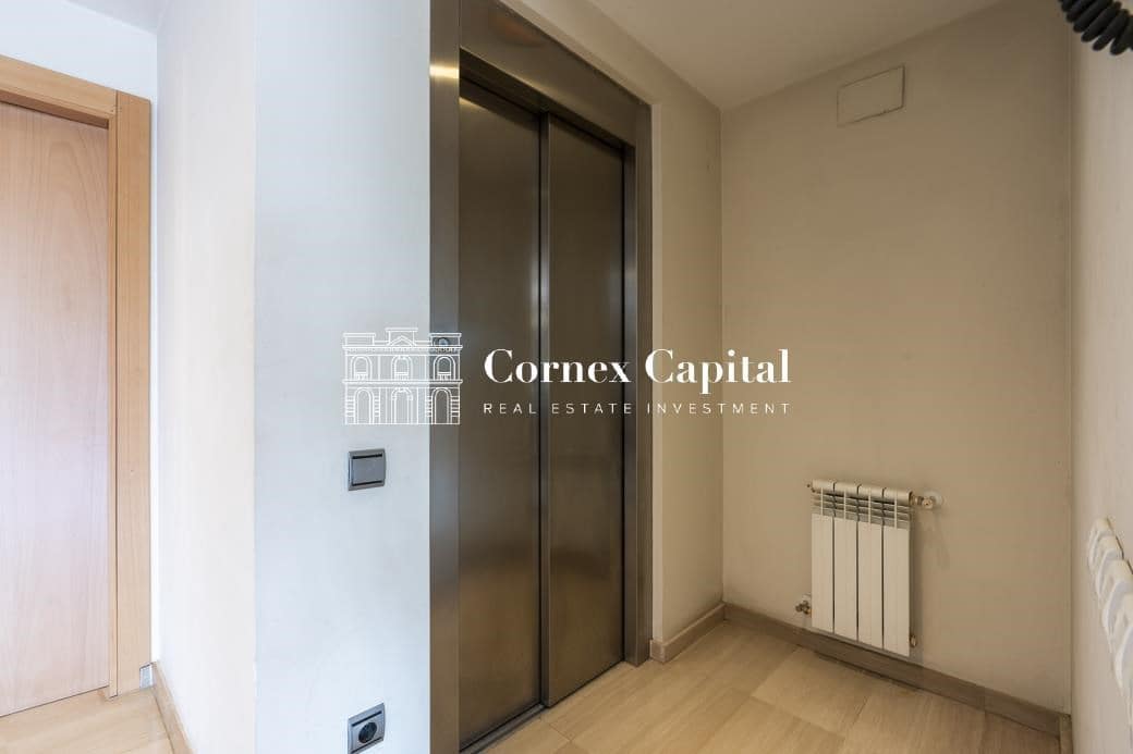 4 slaapkamer Villa te koop in Barcelona stad met garage - € 1.950.000 (Ref: 8284969)