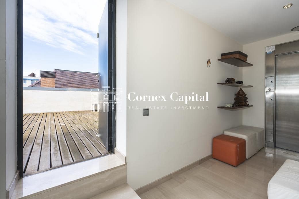 4 slaapkamer Villa te koop in Barcelona stad met garage - € 1.950.000 (Ref: 8284969)