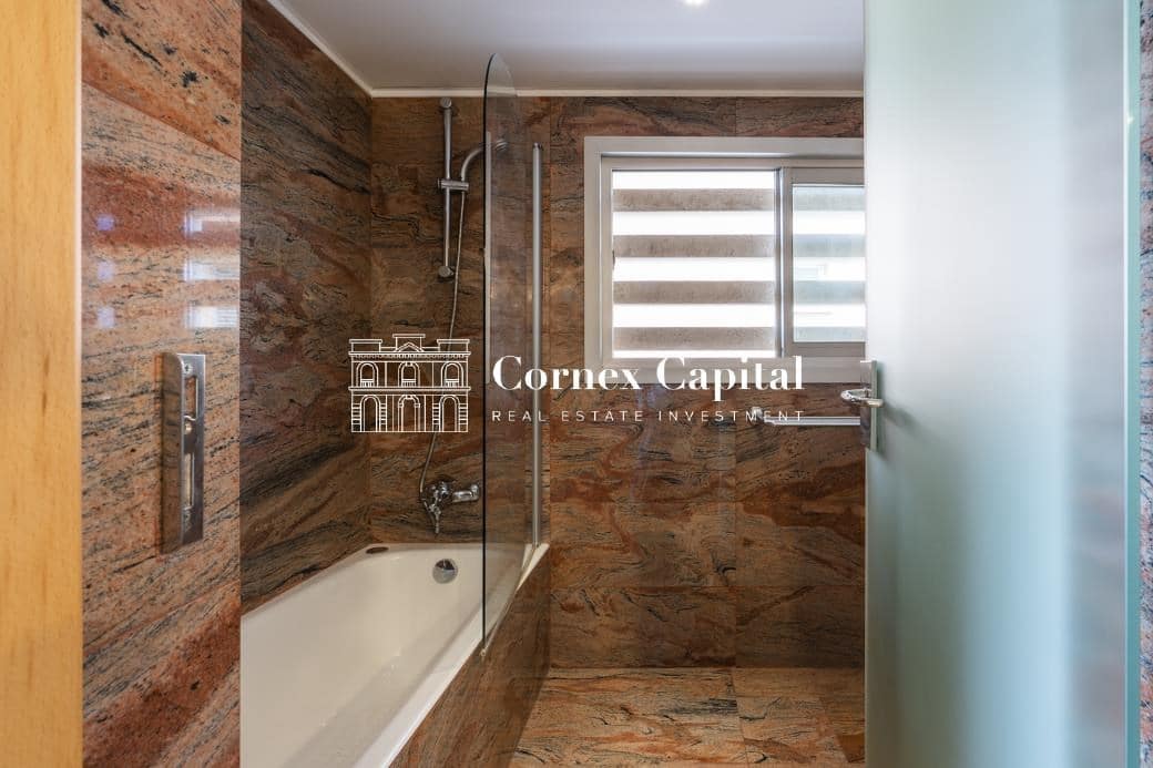 4 slaapkamer Villa te koop in Barcelona stad met garage - € 1.950.000 (Ref: 8284969)