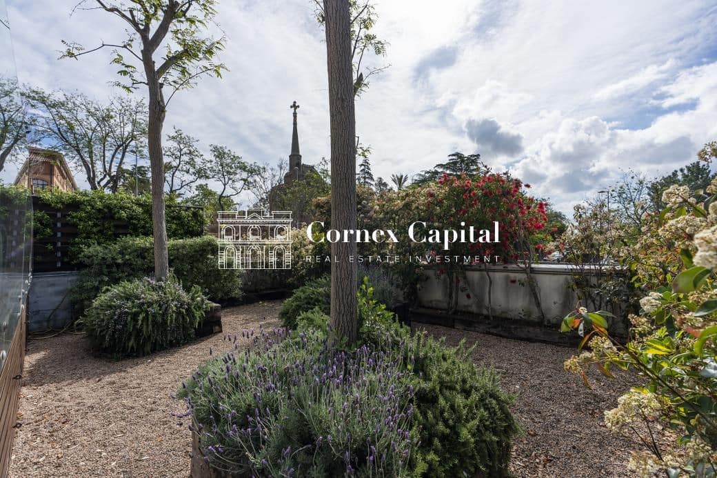 4 slaapkamer Villa te koop in Barcelona stad met garage - € 1.950.000 (Ref: 8284969)