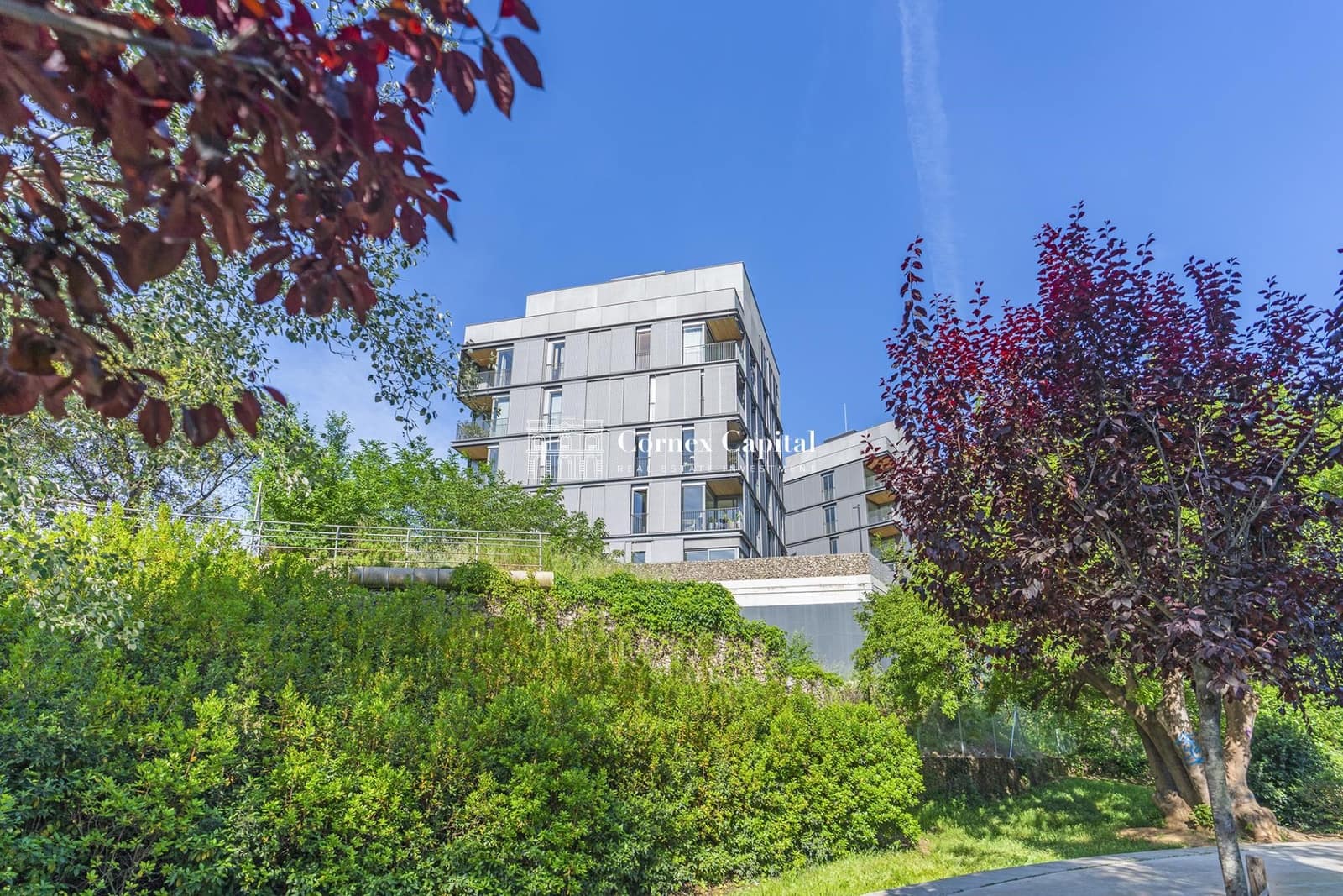 Appartement de 3 chambres à louer à Barcelone ville avec piscine garage - 4 950 € (Ref: 8313706)