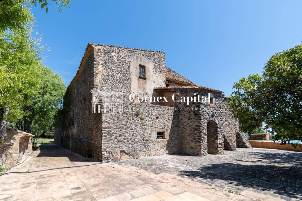 5 soveværelse Finca/Landehus til leje i Rupia med swimmingpool garage - € 6.000 (Ref: 8337701)