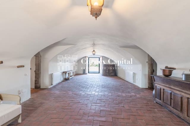 8 soveværelse Finca/Landehus til leje i Rupià med swimmingpool garage - € 8.000 (Ref: 8337701)