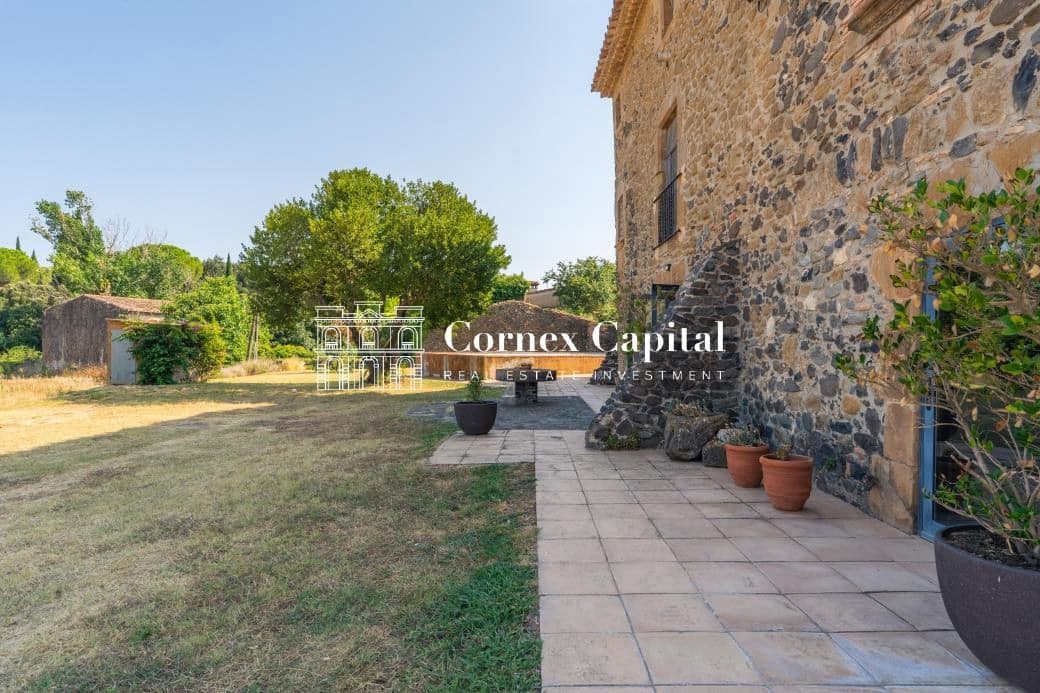 Finca/Maison de Campagne de 8 chambres à louer à Rupia avec piscine garage - 8 000 € (Ref: 8337701)