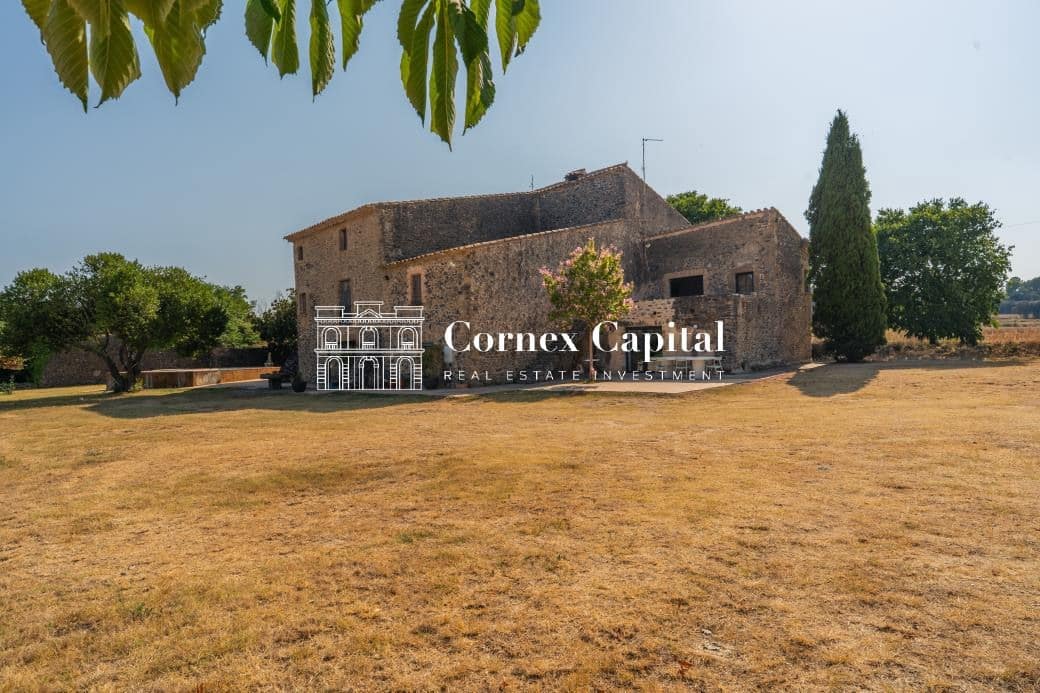 Finca/Maison de Campagne de 8 chambres à louer à Rupia avec piscine garage - 8 000 € (Ref: 8337701)