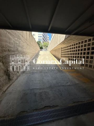 Autotalli myytävänä paikassa El Poblenou, Barcelona kaupunki - 32 000 € (Ref: 8344640)