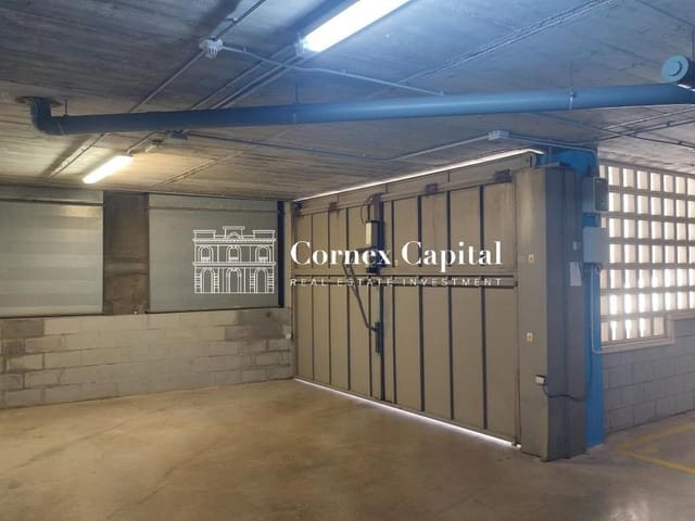 Autotalli myytävänä paikassa El Poblenou, Barcelona kaupunki - 32 000 € (Ref: 8344640)