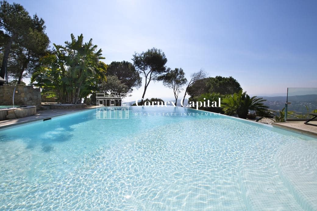 6 soveværelse Villa til salg i Lloret de Mar med swimmingpool garage - € 1.990.000 (Ref: 8363470)