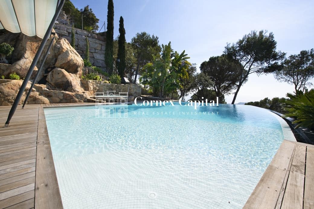 6 soveværelse Villa til salg i Lloret de Mar med swimmingpool garage - € 1.990.000 (Ref: 8363470)