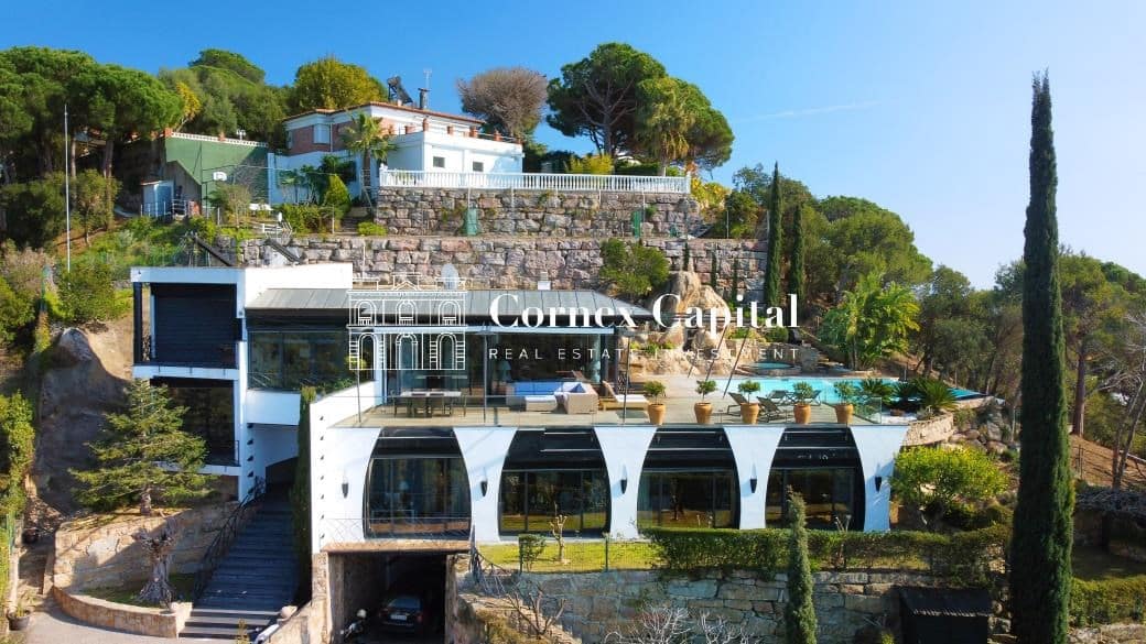 6 soveværelse Villa til salg i Lloret de Mar med swimmingpool garage - € 1.990.000 (Ref: 8363470)