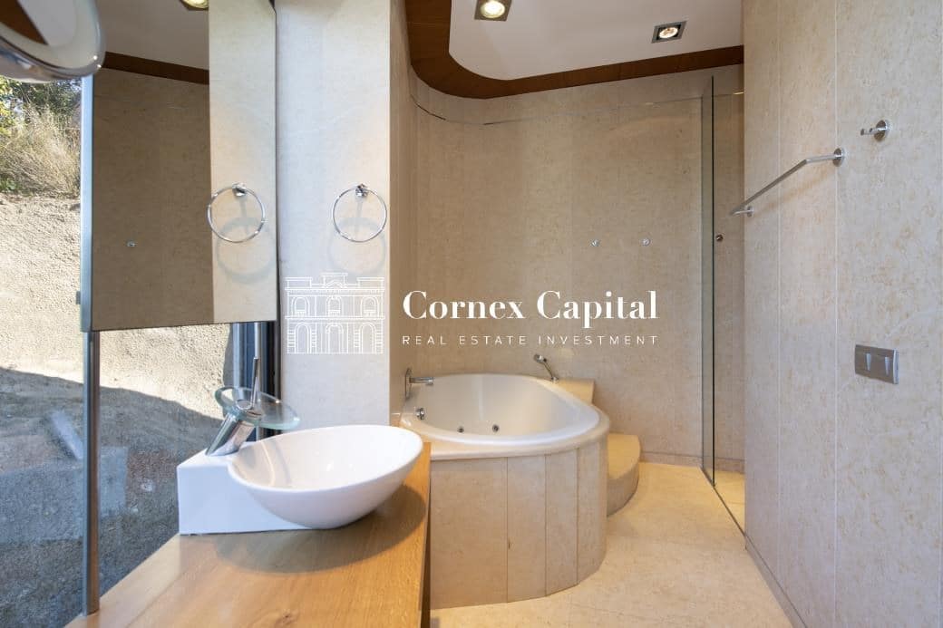 6 soveværelse Villa til salg i Lloret de Mar med swimmingpool garage - € 1.990.000 (Ref: 8363470)