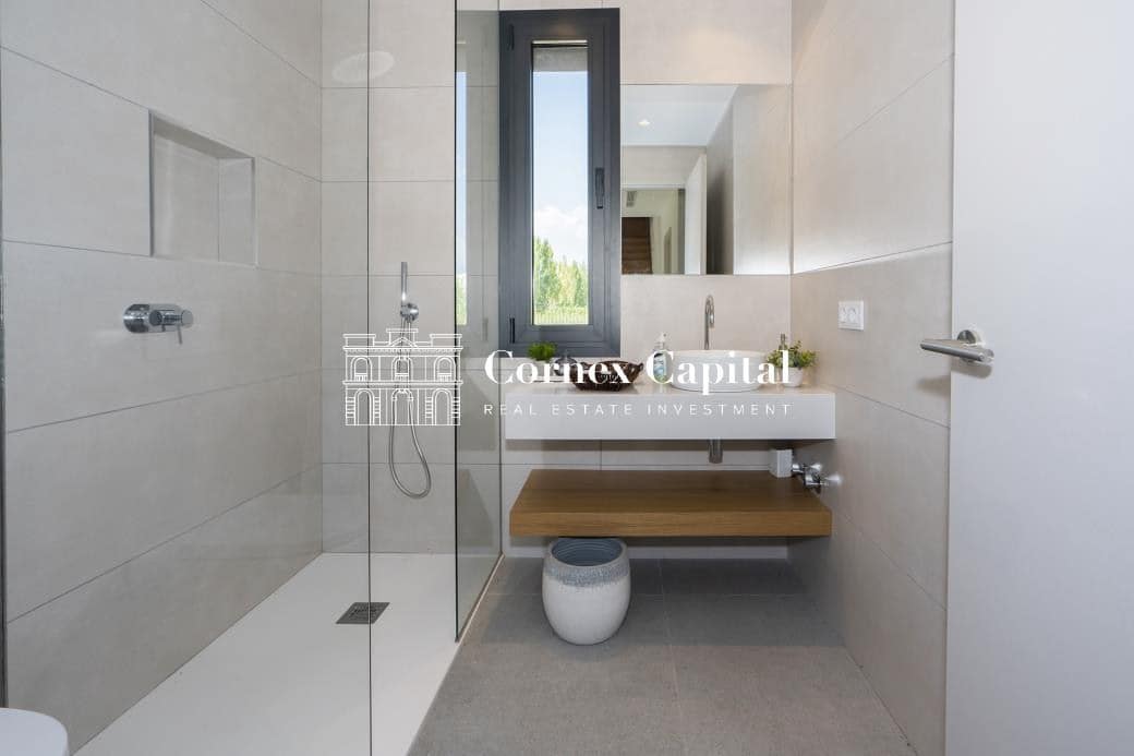 Chalet de 4 habitaciones en La Roca del Vallès en venta con piscina garaje - 1.235.000 € (Ref: 8371250)