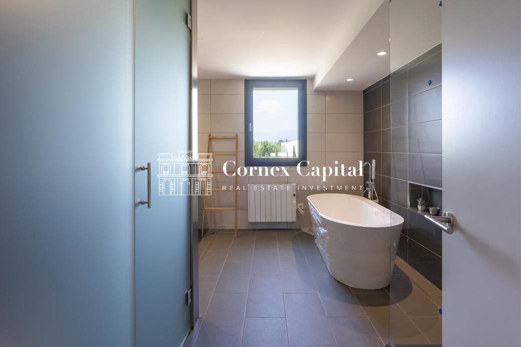 Chalet de 4 habitaciones en La Roca del Vallès en venta con piscina garaje - 1.235.000 € (Ref: 8371250)