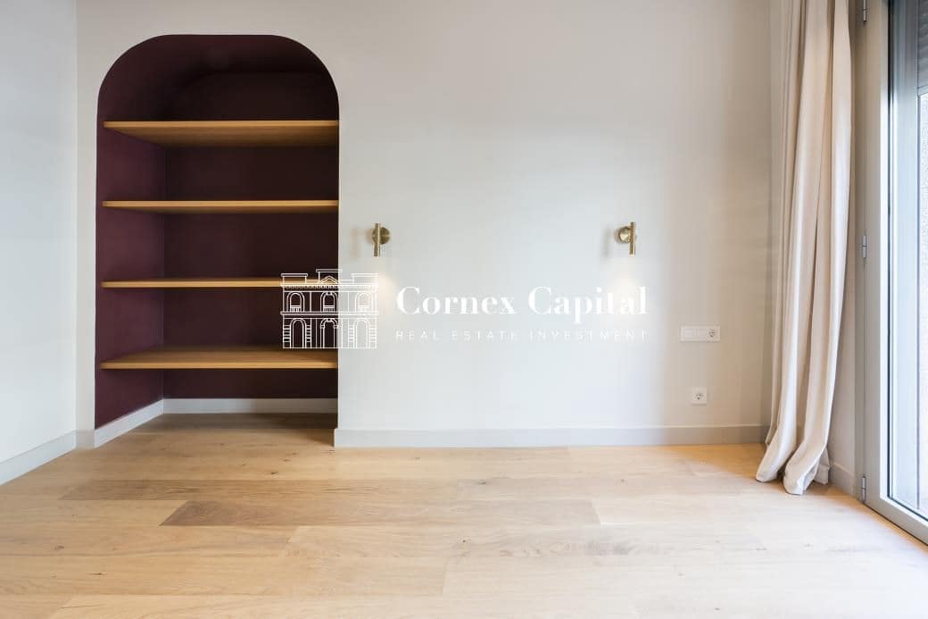 4 soveværelse Lejlighed til salg i Barcelona by - € 1.100.000 (Ref: 8385667)