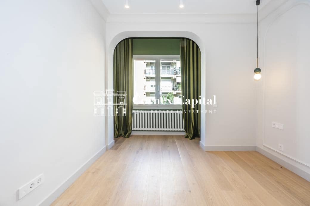 4 soveværelse Lejlighed til salg i Barcelona by - € 1.100.000 (Ref: 8385667)