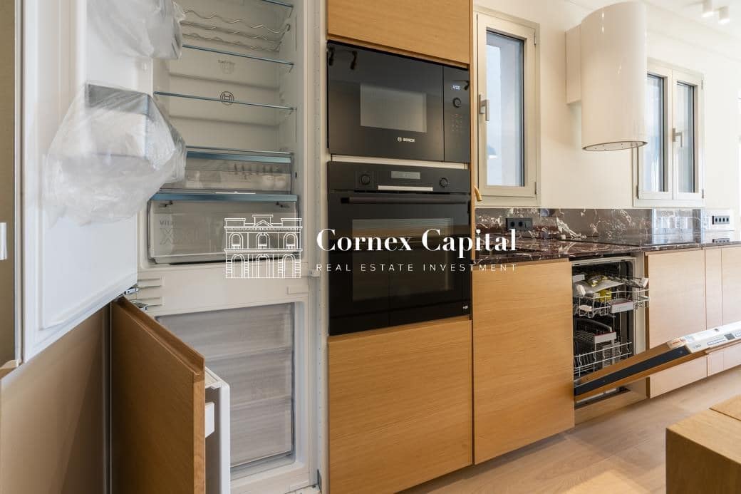 4 soveværelse Lejlighed til salg i Barcelona by - € 1.100.000 (Ref: 8385667)