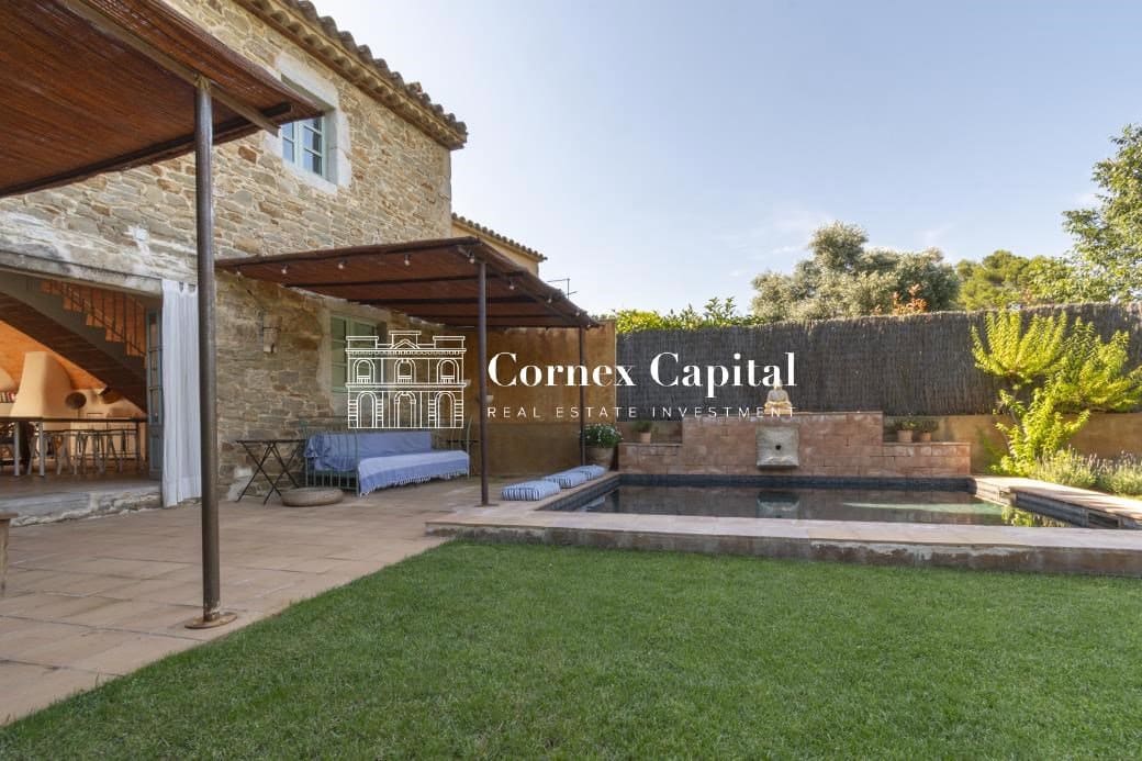 Maison de Ville de 4 chambres à louer à Vilopriu avec piscine garage - 10 000 € (Ref: 8398991)